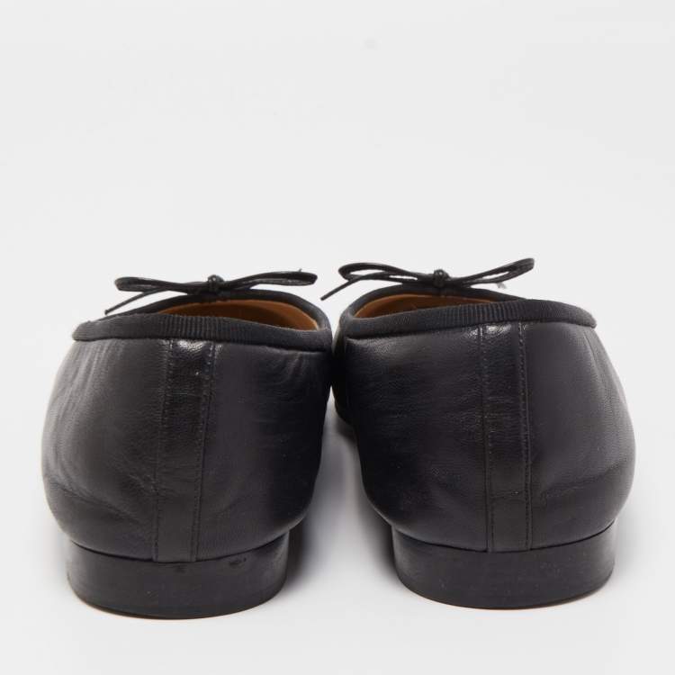 Pre Owned Chanel Black Leather Bow CC Cap Toe Ballet Flats Size 40