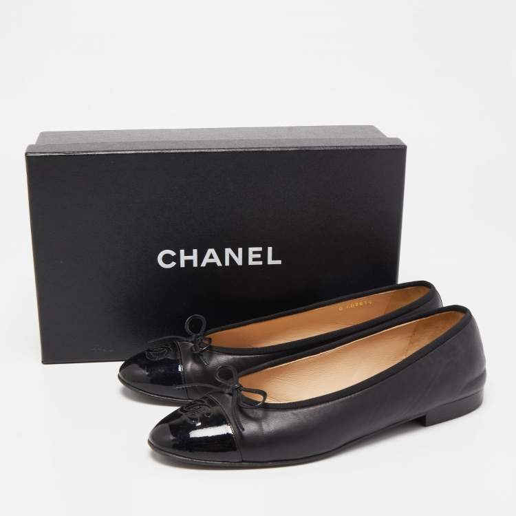 Pre Owned Chanel Black Leather Bow CC Cap Toe Ballet Flats Size 40