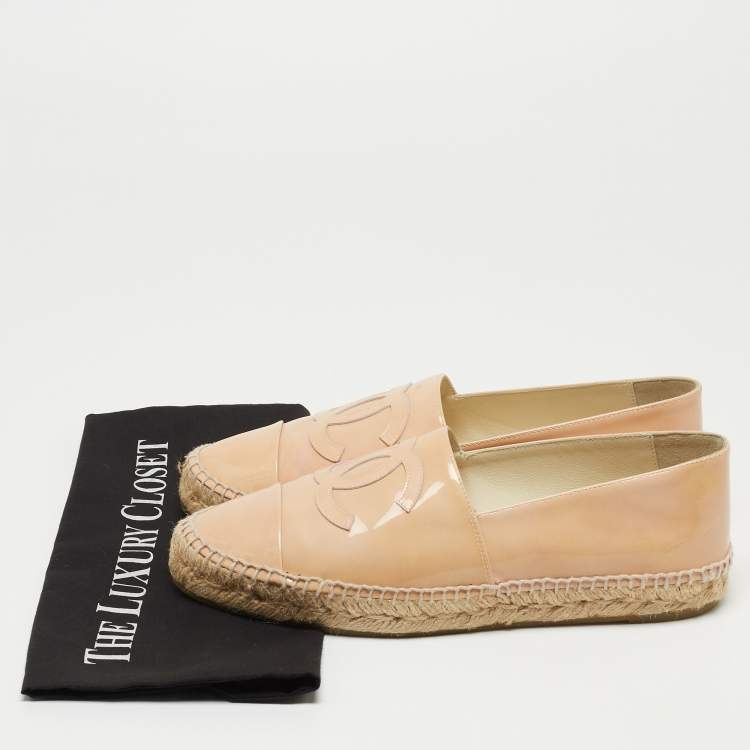 Pre Owned Chanel Beige Patent Cap Top CC Espadrille Flats Size 41