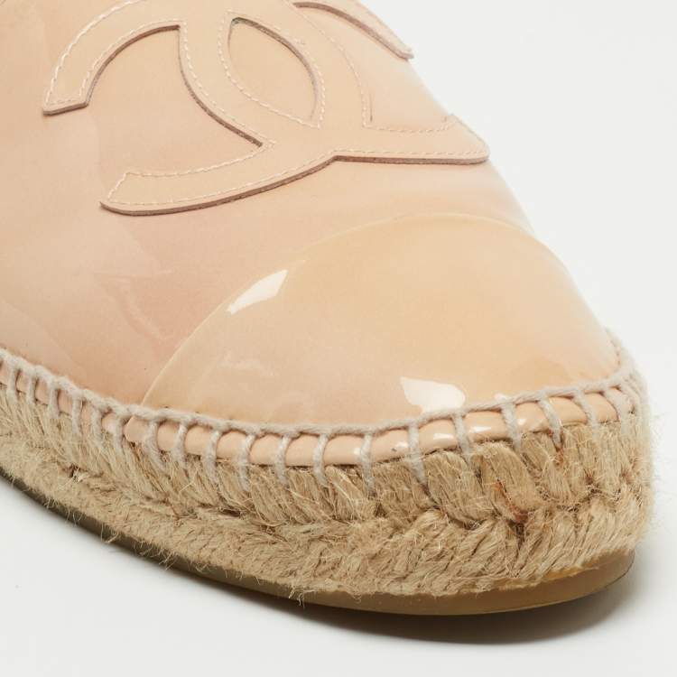 Pre Owned Chanel Beige Patent Cap Top CC Espadrille Flats Size 41