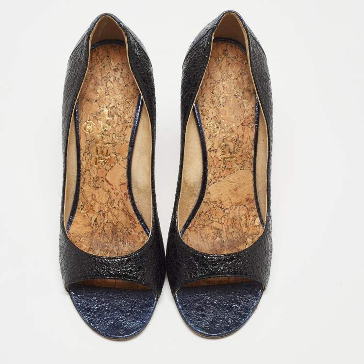 Pre Owned Chanel Black/Blue Crackled Leather Open Toe Pumps Size 37.5