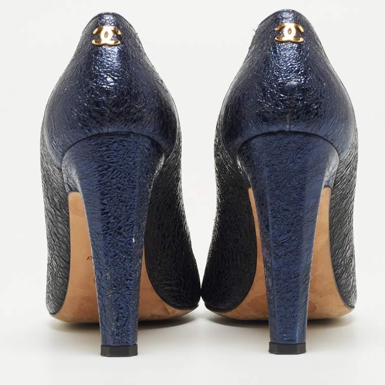 Pre Owned Chanel Black/Blue Crackled Leather Open Toe Pumps Size 37.5
