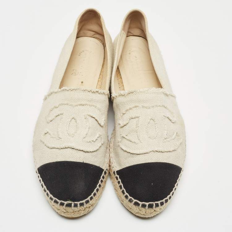 Pre Owned Chanel Cream Canvas CC Cap Toe Espadrille Flats Size 41