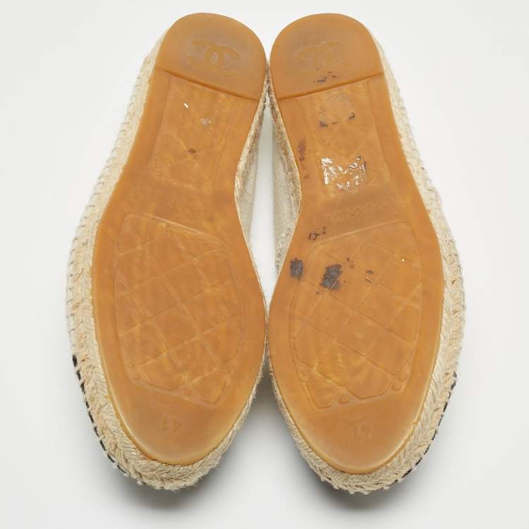 Pre Owned Chanel Cream Canvas CC Cap Toe Espadrille Flats Size 41