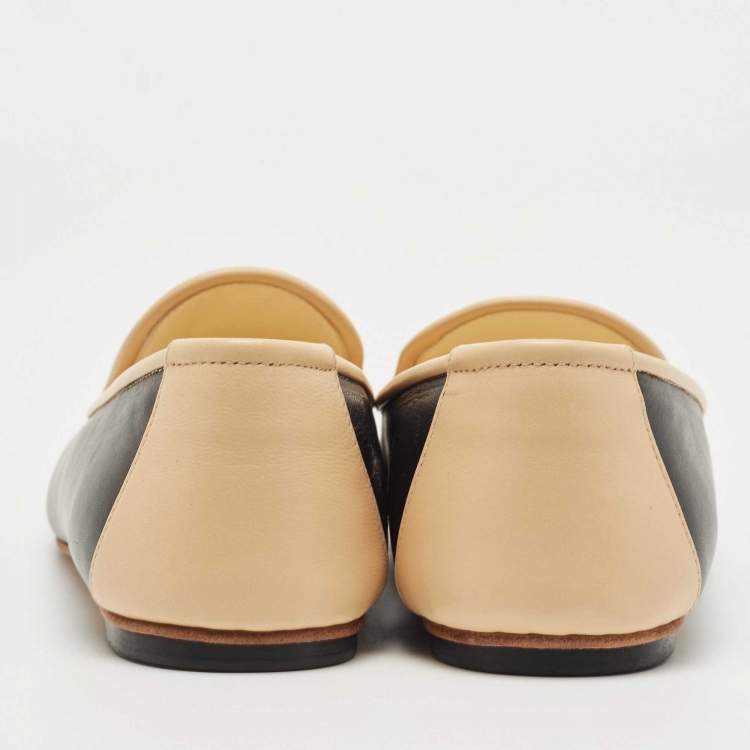 Pre Owned Chanel Black/Cream Leather CC Smoking Slippers Size 40
