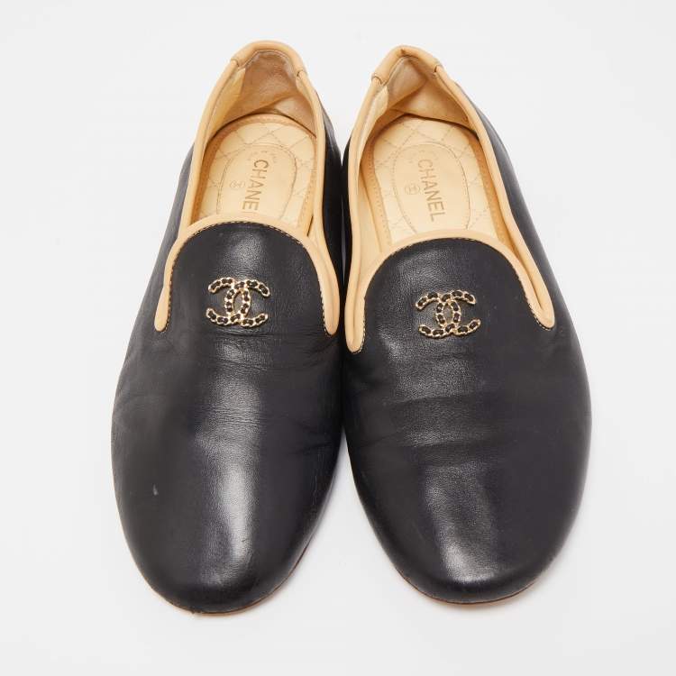 Pre Owned Chanel Black/Beige Leather CC Smoking Slippers Size 39.5