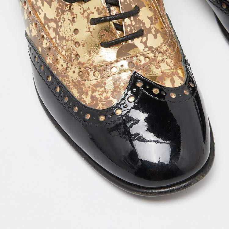Pre Owned Chanel Metallic Gold/Black Patent Leather Brogue Lace-Up Oxford  Size 37