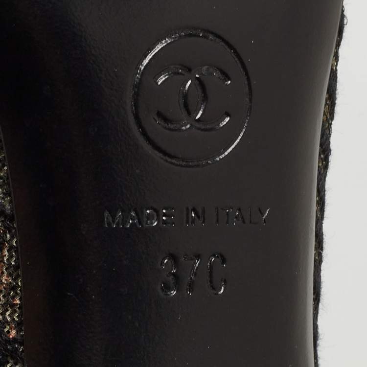 Pre Owned Chanel Black Lace and Suede Lace Up Ankle Booties Size 37