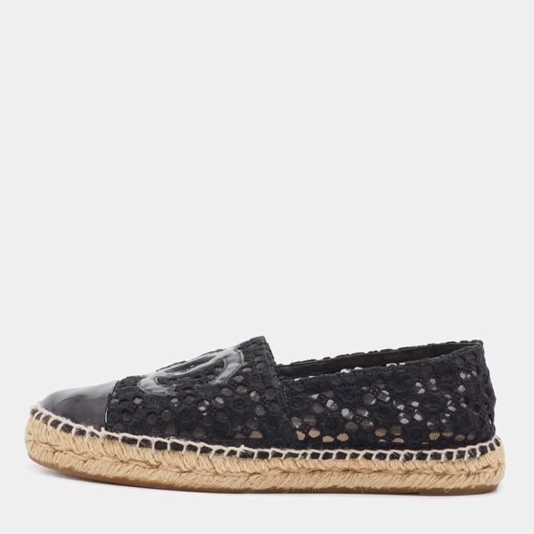 Pre Owned Chanel Black Lace and Patent Leather CC Espadrille Flats Size 37