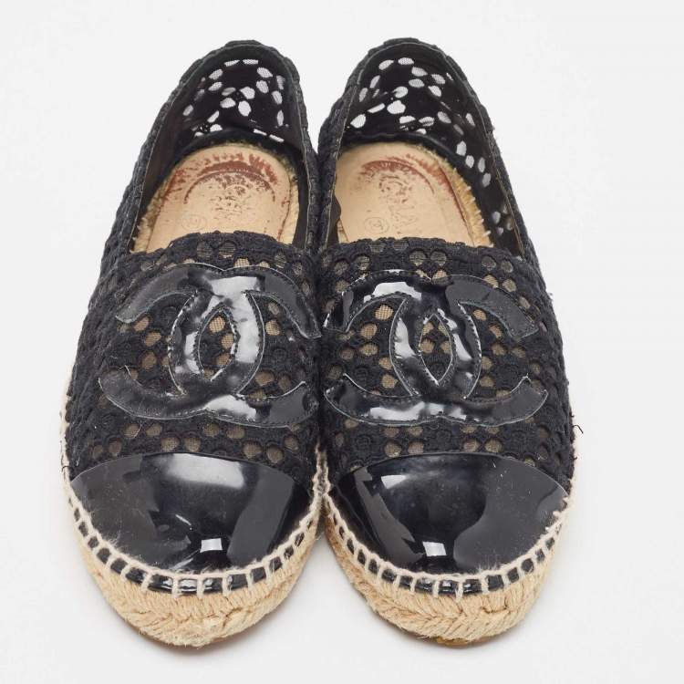 Pre Owned Chanel Black Lace and Patent Leather CC Espadrille Flats Size 37