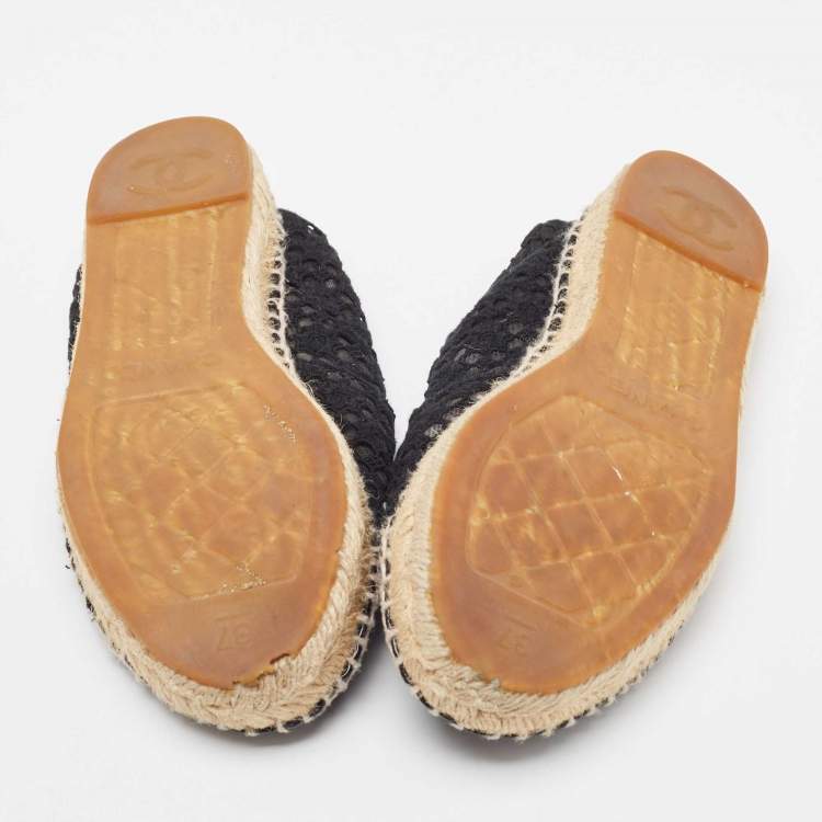 Pre Owned Chanel Black Lace and Patent Leather CC Espadrille Flats Size 37