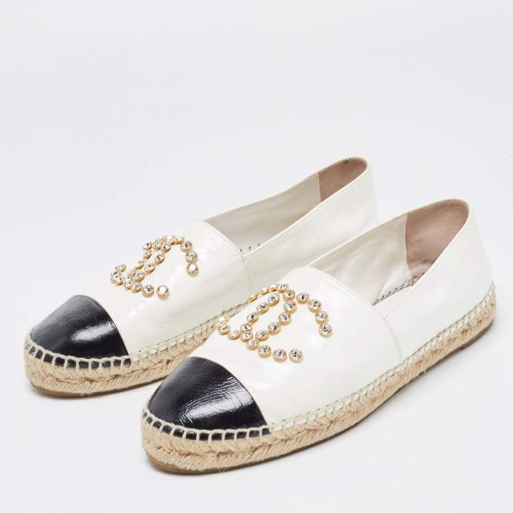 Chanel White//Black Patent Leather Crystal Embellished CC Espadrille Flats  Size 40 Chanel