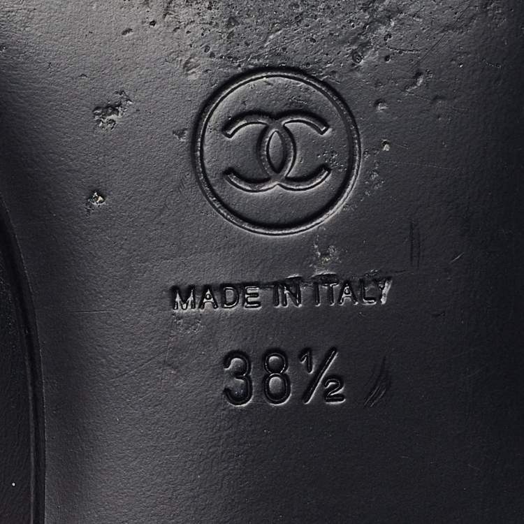 Pre Owned Chanel Black Leather CC Loafers Size 38.5