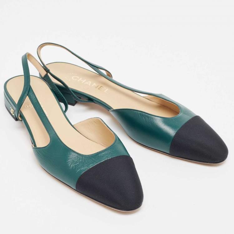 Pre Owned Chanel Green/Black Leather and Fabric Cap Toe CC D'osray Slingback Flats Size 41