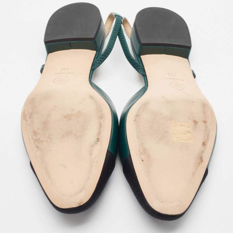 Pre Owned Chanel Green/Black Leather and Fabric Cap Toe CC D'osray Slingback Flats Size 41
