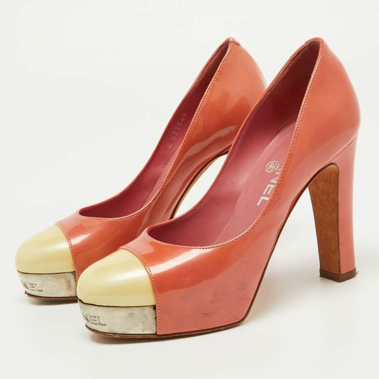 Pre Owned Chanel Peach/Yellow Patent Leather Platform Pumps Size 35