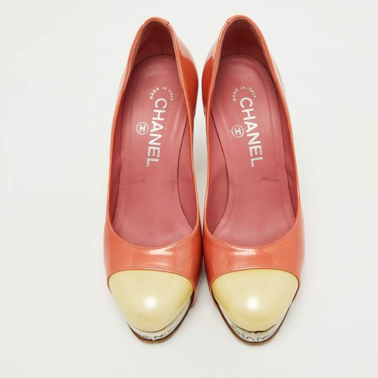 Pre Owned Chanel Peach/Yellow Patent Leather Platform Pumps Size 35