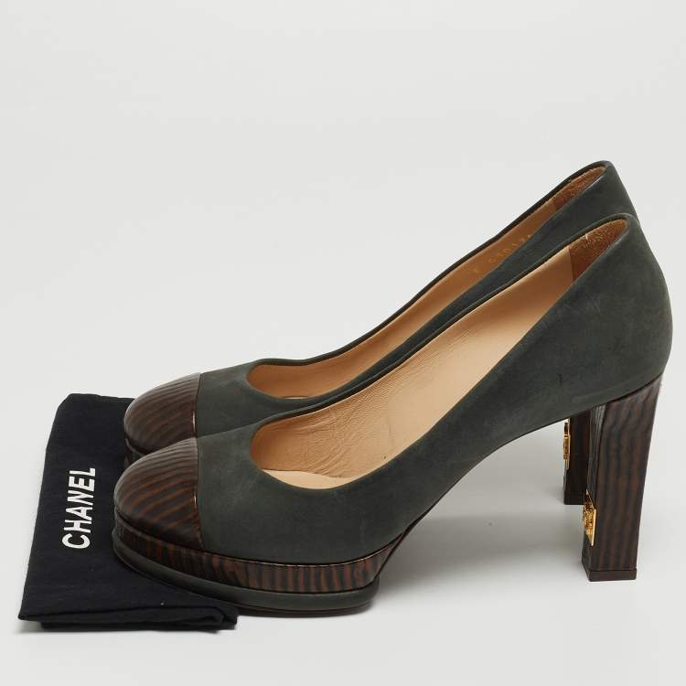 مملوكة مسبقًا Chanel Grey/Brown Nubuck and Textured Leather Platform Pumps Size 39.5