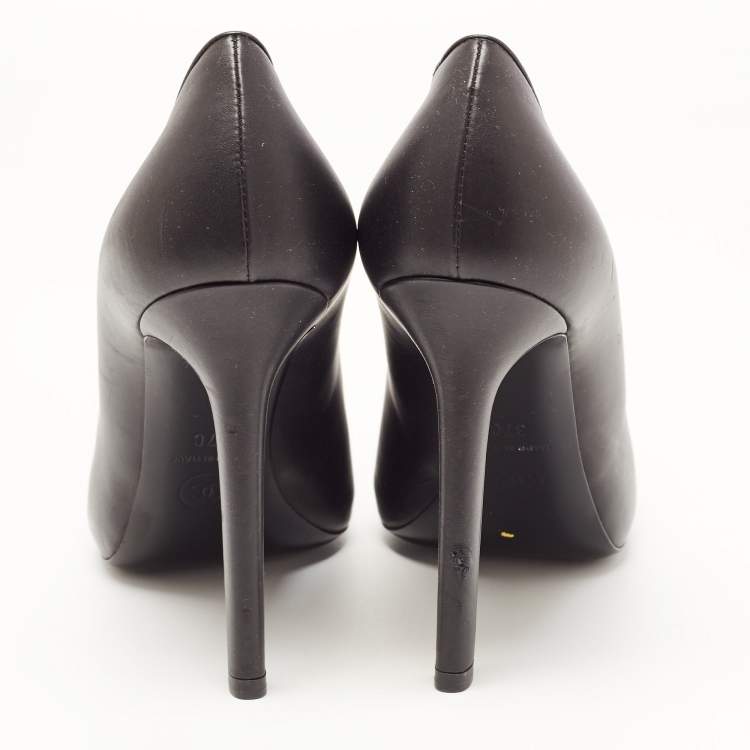 Pre Owned Chanel Black Leather and Canvas Cap Toe Pumps Size 37