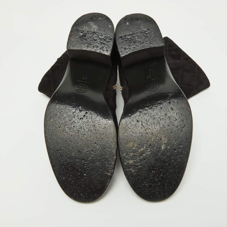 Pre Owned Chanel Black Suede Chain Link Zip Ankle Boots Size 37