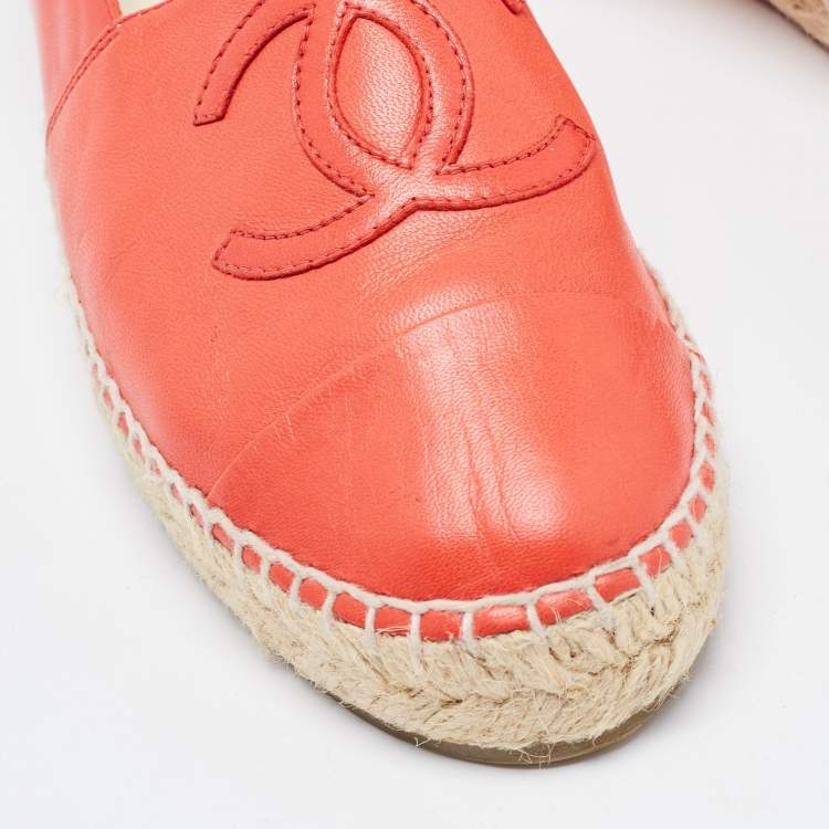 مملوكة مسبقًا Chanel Red Leather CC Espadrille Flats Size 36