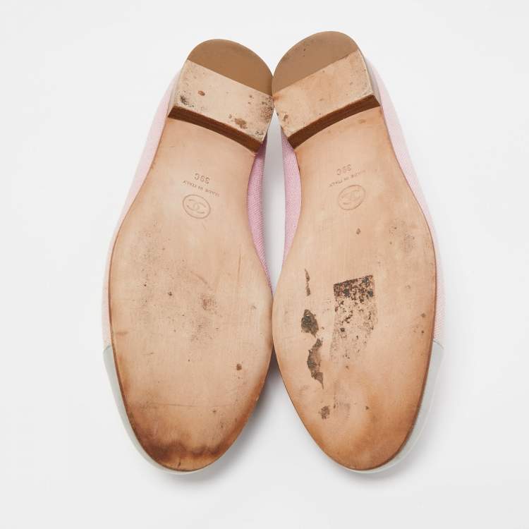 Pre Owned Chanel Pink/Silver Canvas and Leather CC Cap Toe Bow Ballet Flats Size 39