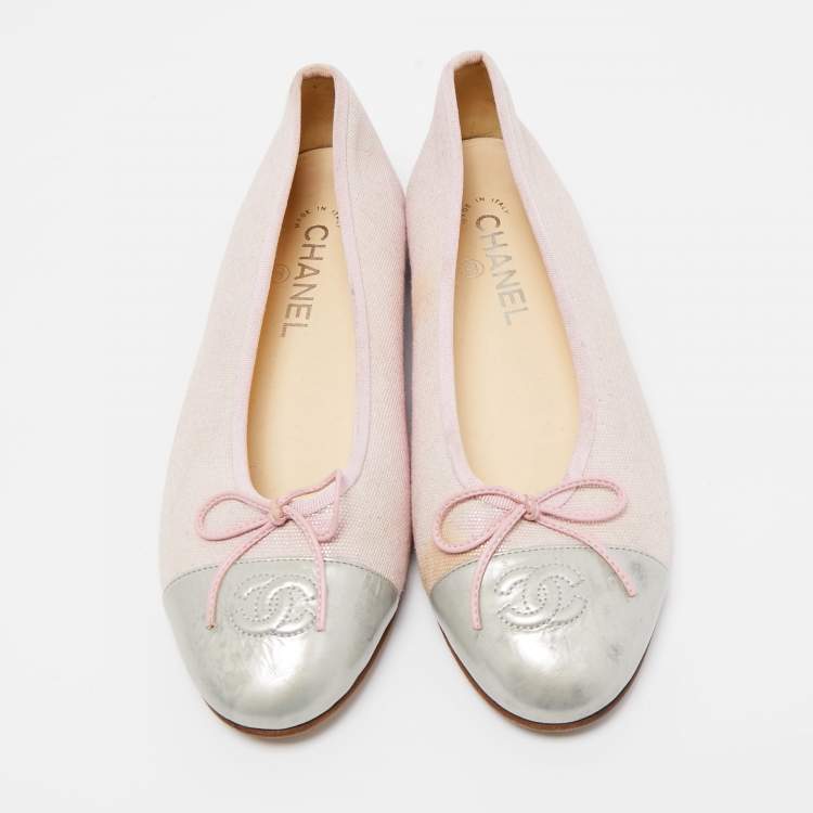 Pre Owned Chanel Pink/Silver Canvas and Leather CC Cap Toe Bow Ballet Flats Size 39