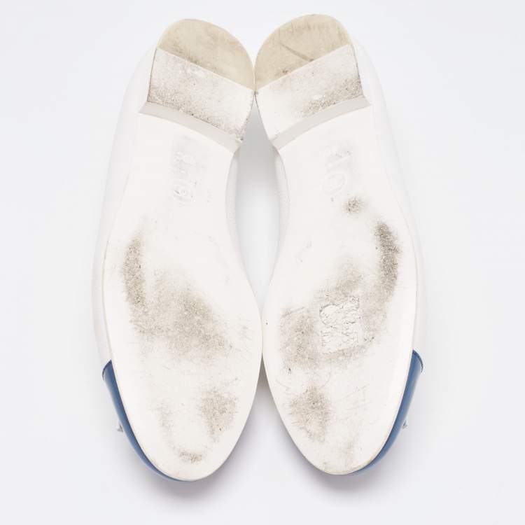 Pre Owned Chanel White/Blue Leather and Patent CC Cap Toe Bow Ballet Flats Size 40