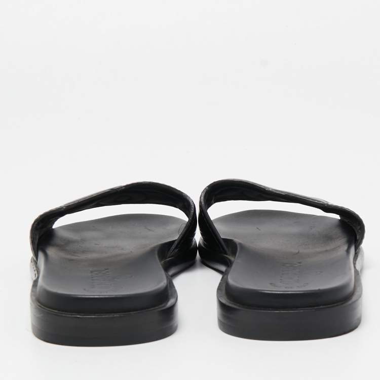 Pre Owned Chanel Black Patent Leather CC Flat Slides Size 37