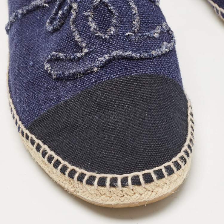 Pre Owned Chanel Blue/Black Denim CC Espadrille Flats Size 42