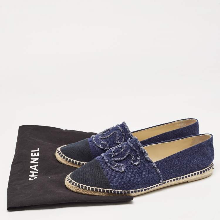Pre Owned Chanel Blue/Black Denim CC Espadrille Flats Size 42