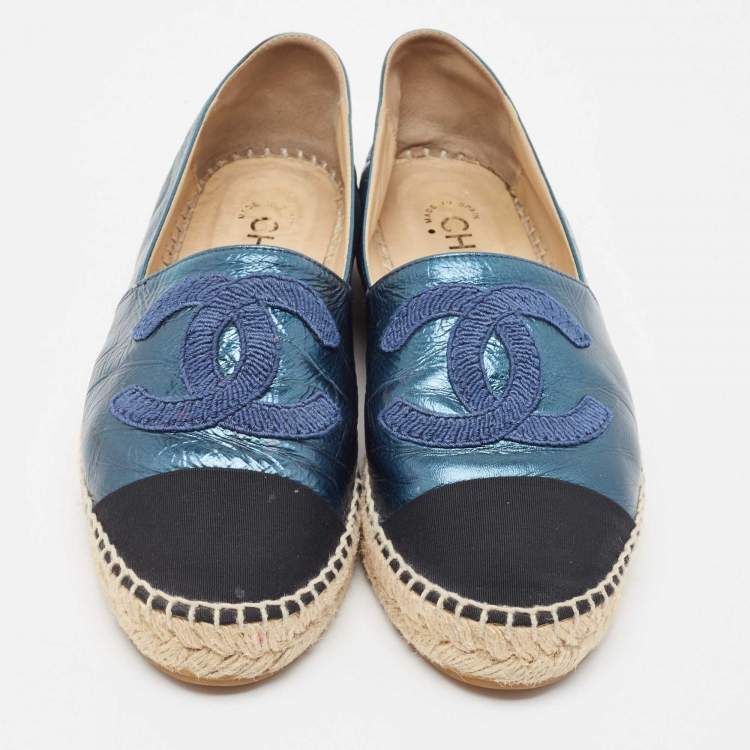 Pre Owned Chanel Blue/Black Leather and Canvas CC Cap Toe Espadrille Flats Size 38