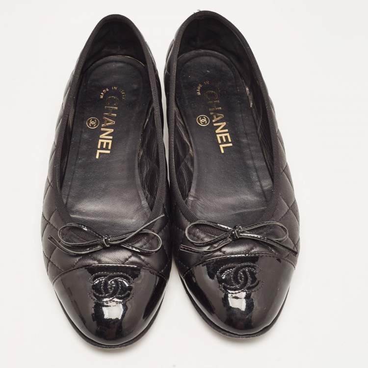 Pre Owned Chanel Black Quilted Leather and Patent CC Cap Toe Bow Ballet Flats Size 37.5