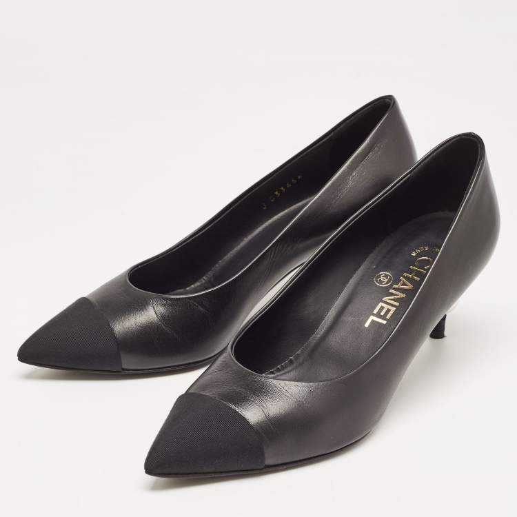 Pre Owned Chanel Black Leather and Canvas CC Pointed Toe Pumps Size 36