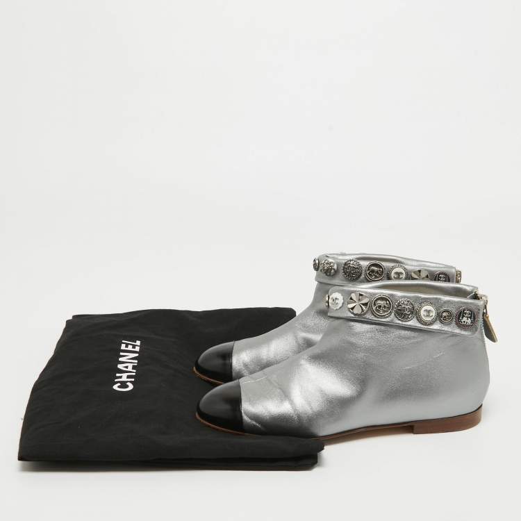 Pre Owned Chanel Silver/Black Leather Studded Ankle Boots Size 36