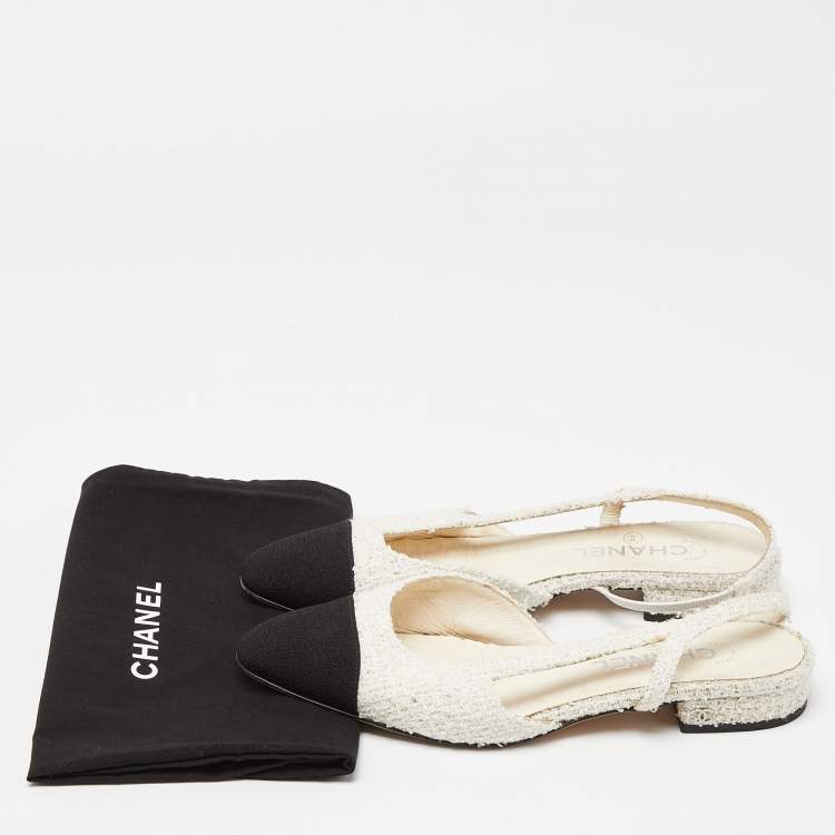 Pre Owned Chanel White/Black Tweed and Fabric Cap Toe Slingback Sandals Size 39