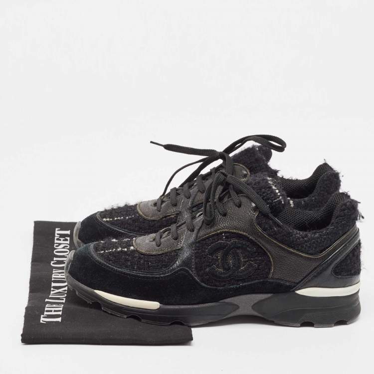 Pre Owned Chanel Black Suede and Tweed Interlocking CC Logo Low Top Sneakers Size 40.5