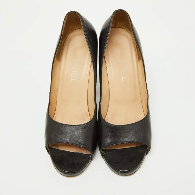 Pre Owned Chanel Black Leather Chain Link Cork Heel Open Toe Pumps Size 38.5