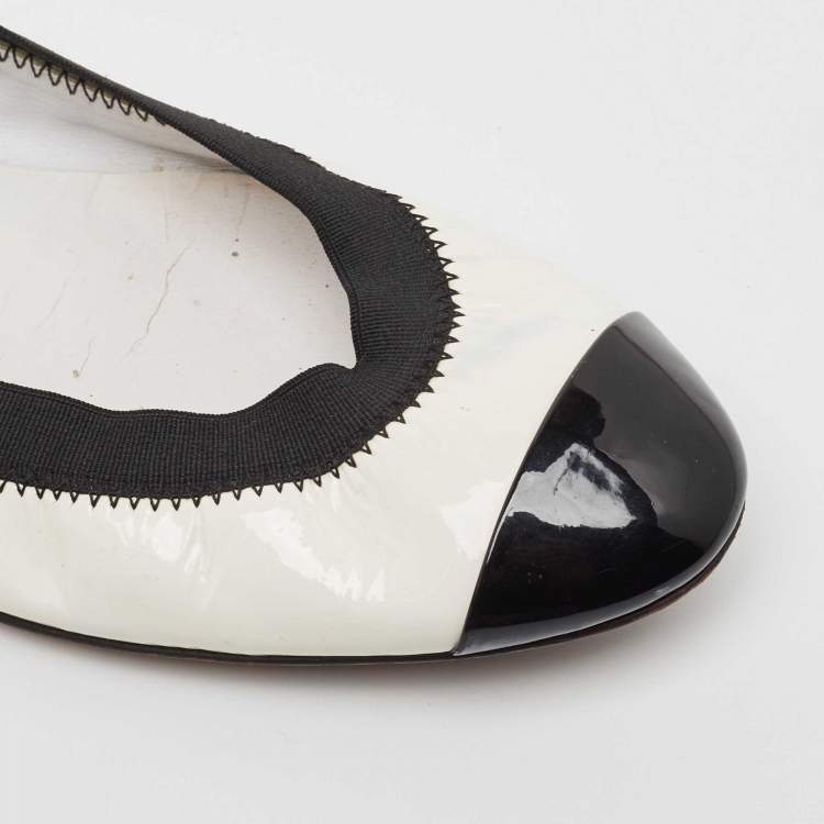 Pre Owned Chanel White/Black Patent Scrunch Ballet Flats Size 39.5