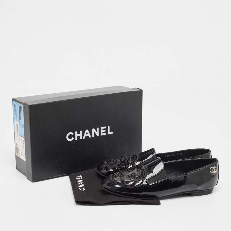 Pre Owned Chanel Black Patent Leather CC Camellia Loafers Size 38