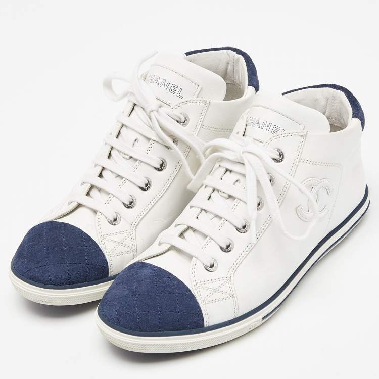 Pre Owned Chanel White/Blue Leather and Suede Lace Up High Top Sneakers Size 36