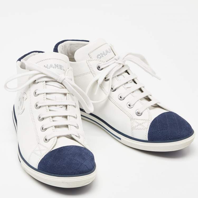 Pre Owned Chanel White/Blue Leather and Suede Lace Up High Top Sneakers Size 36