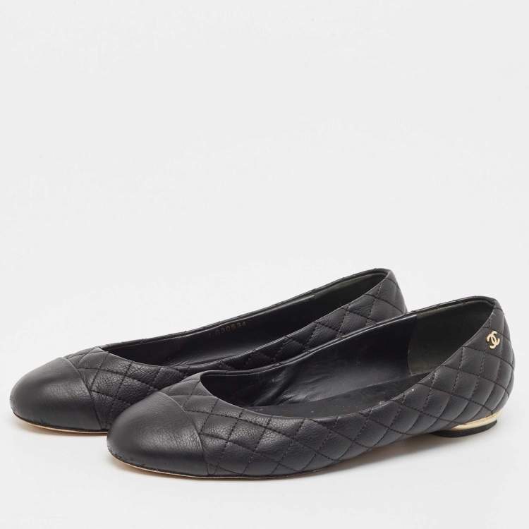 Pre Owned Chanel Black Quilted Leather CC Ballet Flats Size 37