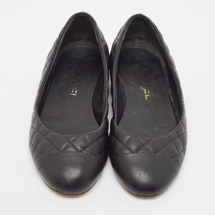 Pre Owned Chanel Black Quilted Leather CC Ballet Flats Size 37