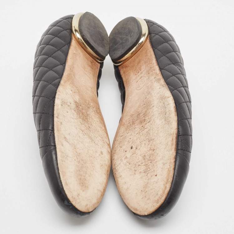 Pre Owned Chanel Black Quilted Leather CC Ballet Flats Size 37