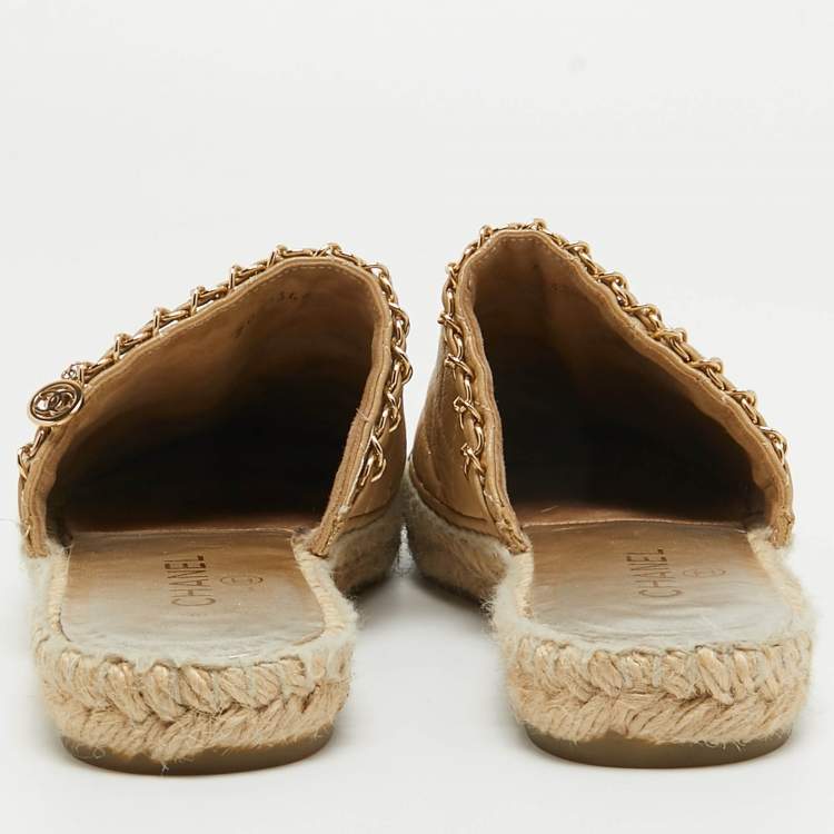 Pre Owned Chanel Beige/Black Quilted Leather CC Chain Link Espadrille Flat Mules Size 41