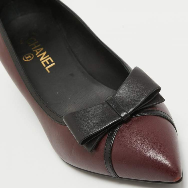 Pre Owned Chanel Burgundy/Black Leather Bow CC Pointed Toe Pumps Size 40