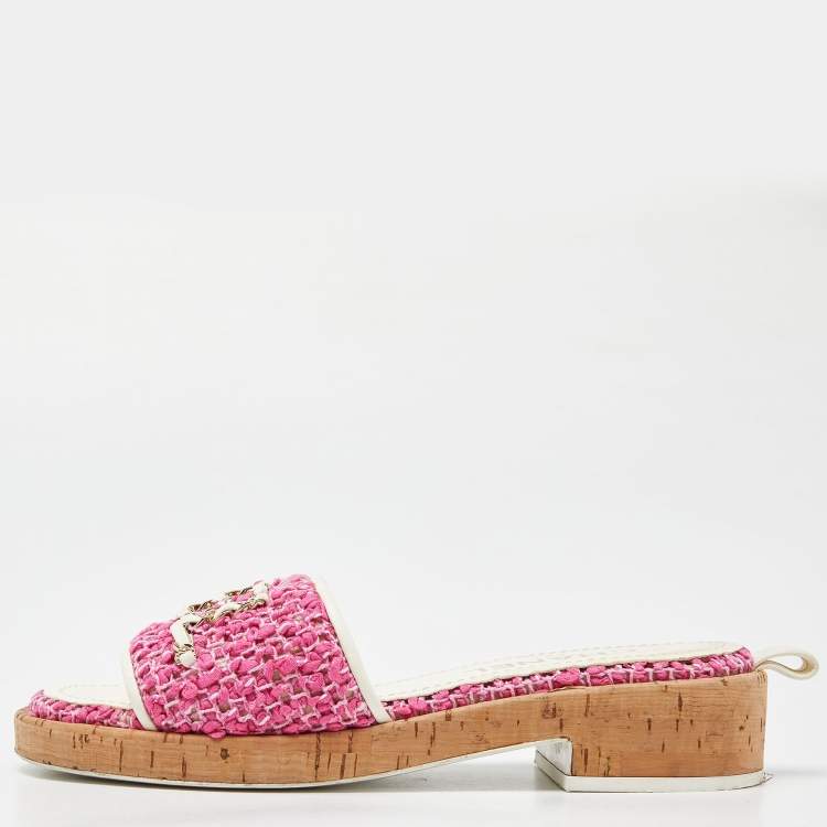 Chanel Pink/White Tweed and Leather Chain Detail Cork Slide