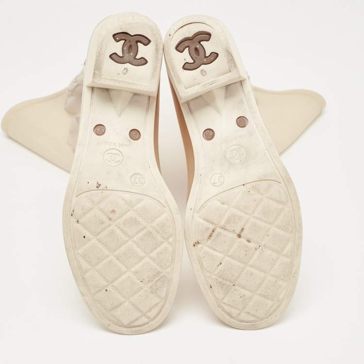 Pre Owned Chanel Beige Glitter Rubber CC Camellia Rain Boots Size 37