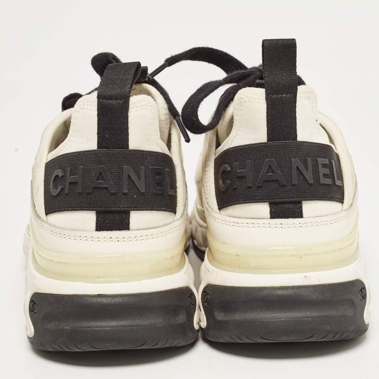 Pre Owned Chanel White/Black Leather and Fabric CC Low Top Sneakers Size 38